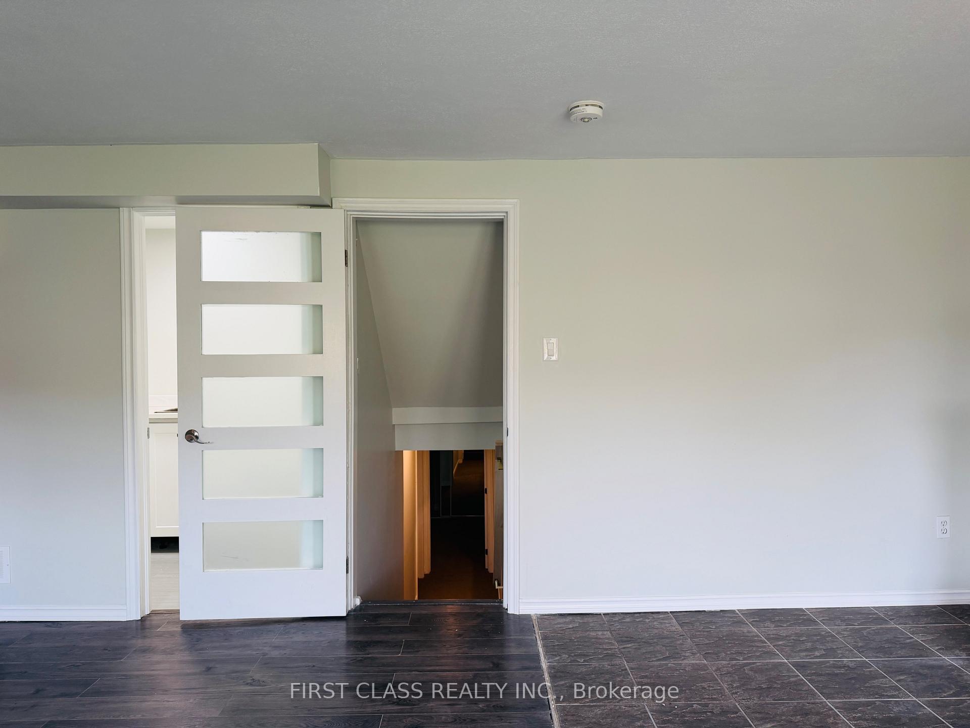 Photo 10 of 624A Rummelhardt Drive, Waterloo, Beechwood West — HOMEH