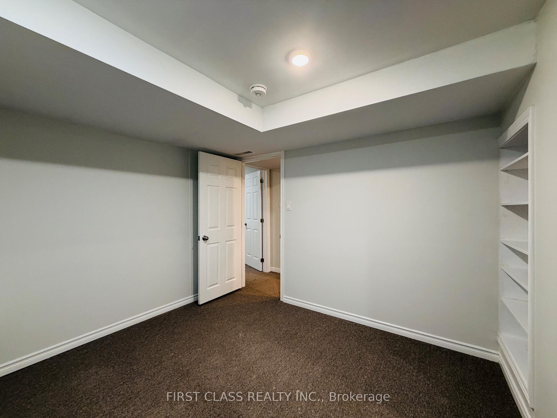 Photo 14 of 624A Rummelhardt Drive, Waterloo, Beechwood West — HOMEH