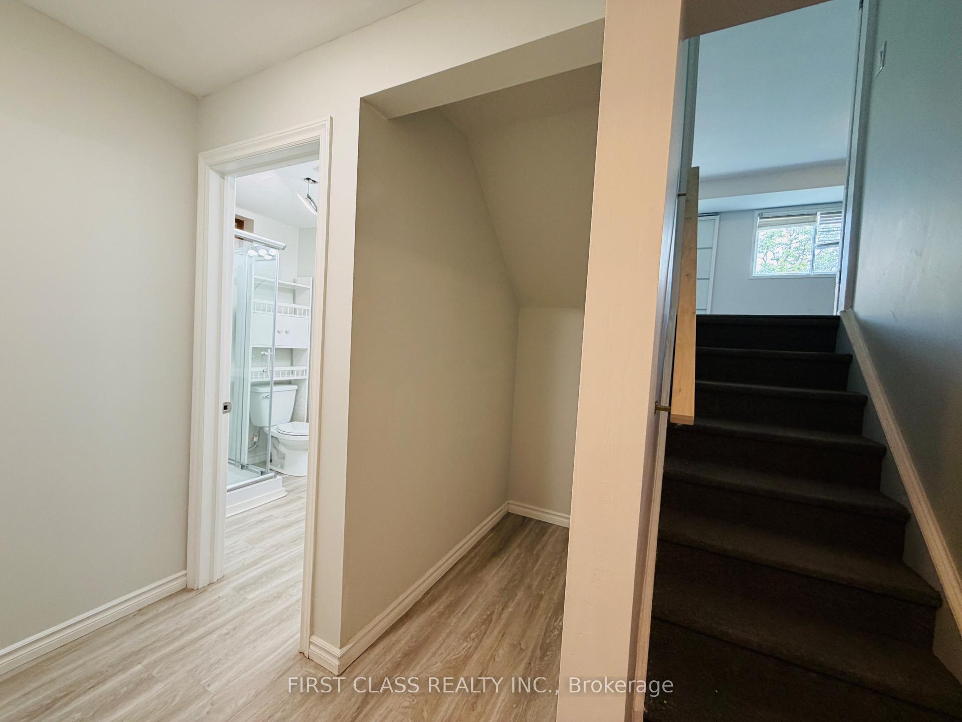 Photo 19 of 624A Rummelhardt Drive, Waterloo, Beechwood West — HOMEH