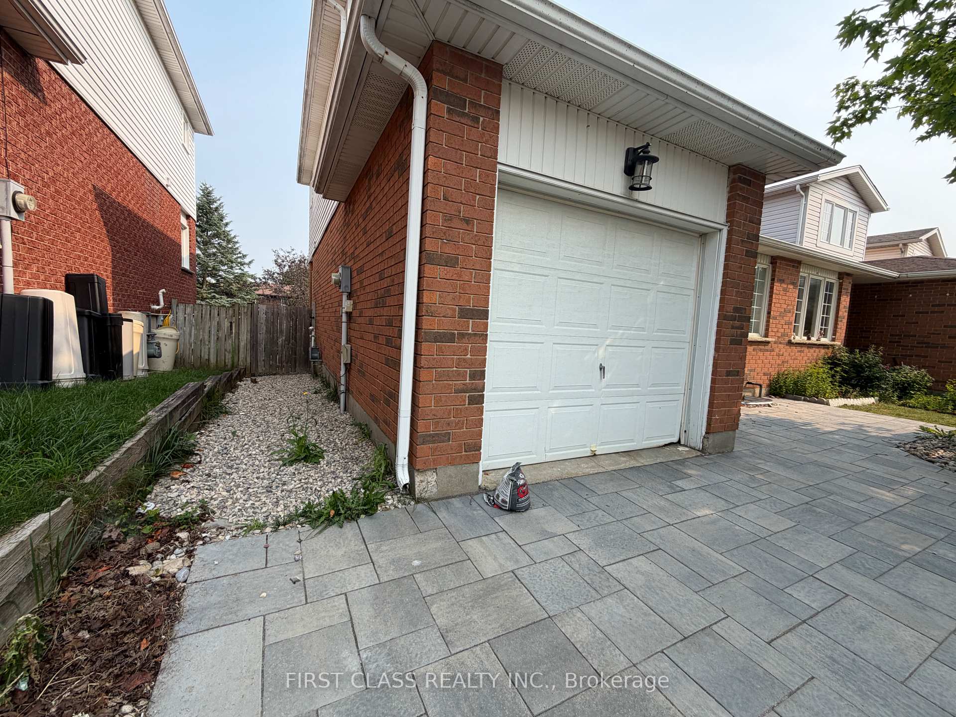 Photo 22 of 624A Rummelhardt Drive, Waterloo, Beechwood West — HOMEH