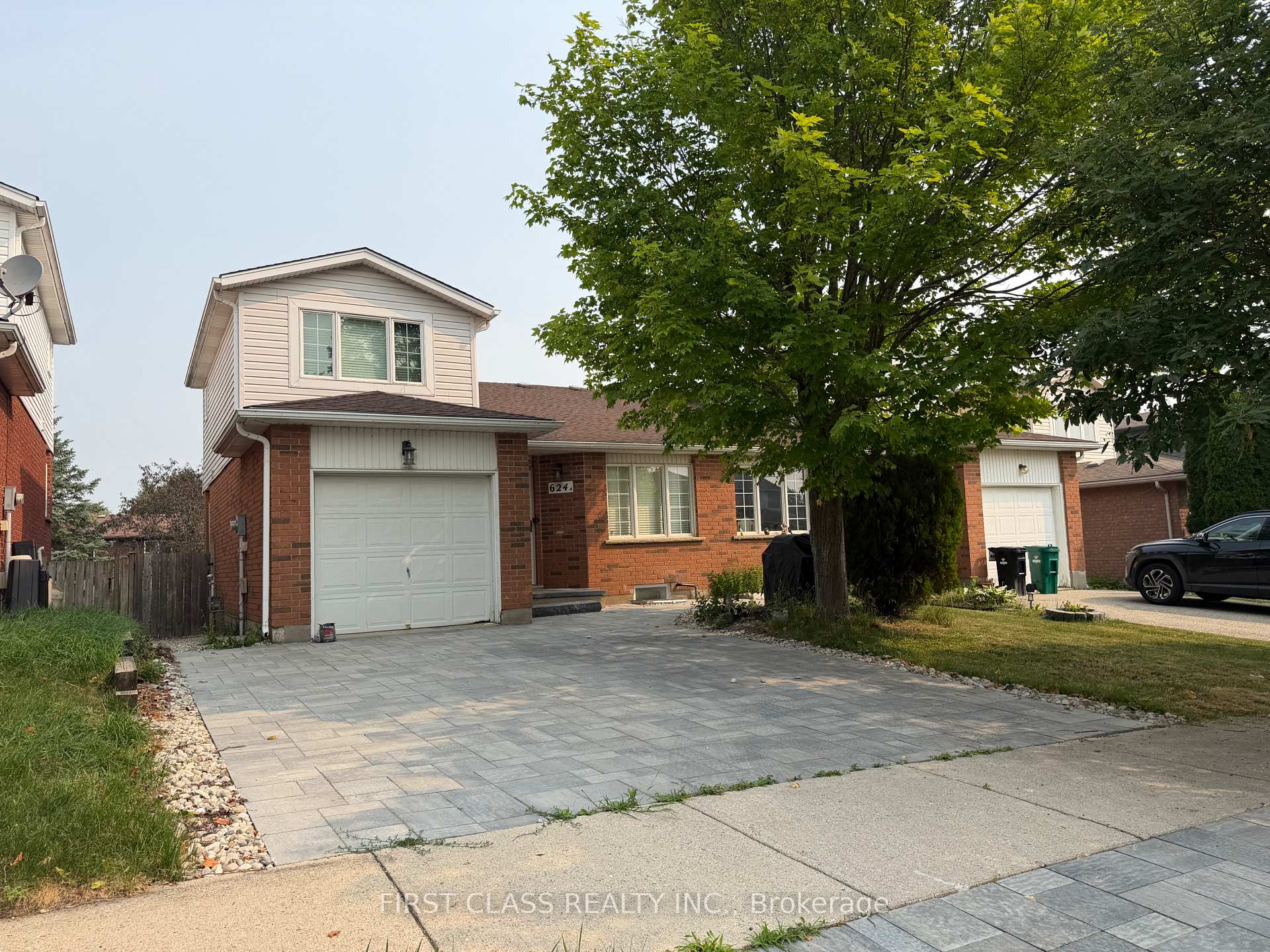 Photo 23 of 624A Rummelhardt Drive, Waterloo, Beechwood West — HOMEH