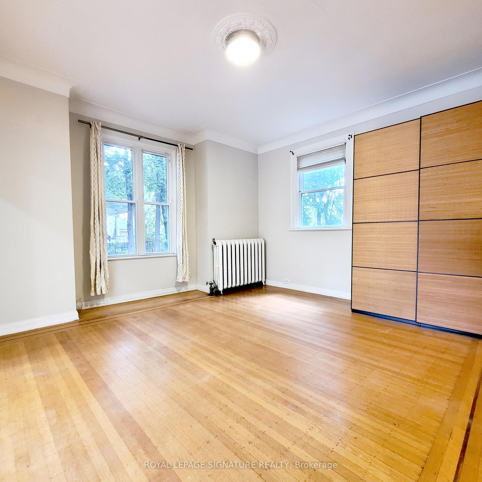 Photo 9 of Unit 2, 116 Fairholt Road S, Hamilton, Stipley — HOMEH