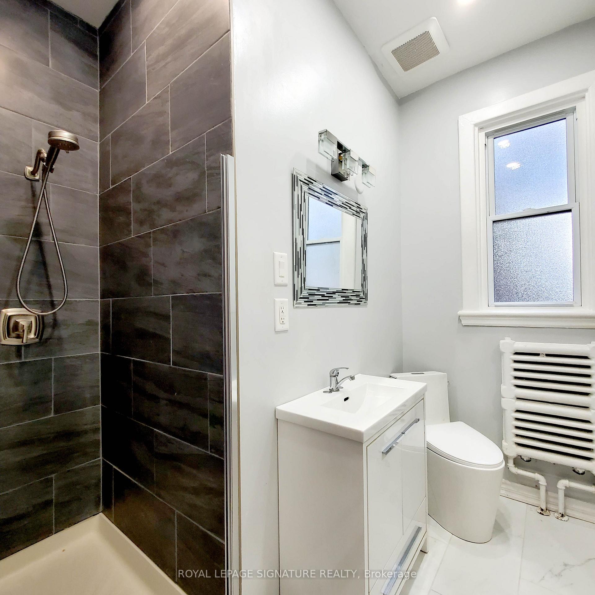 Photo 14 of Unit 2, 116 Fairholt Road S, Hamilton, Stipley — HOMEH