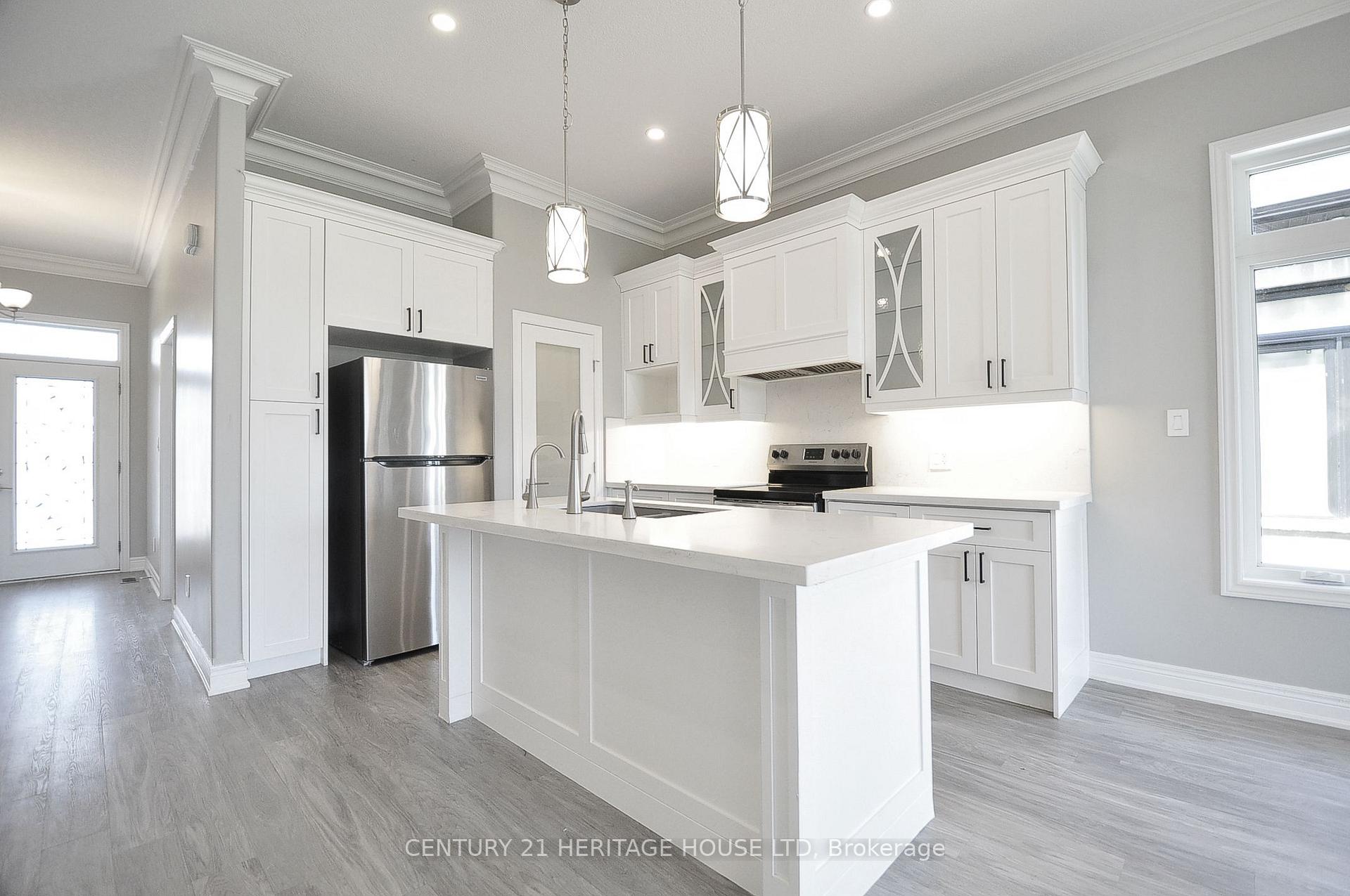 Photo 7 of 230 Orr Street S, Stratford — HOMEH