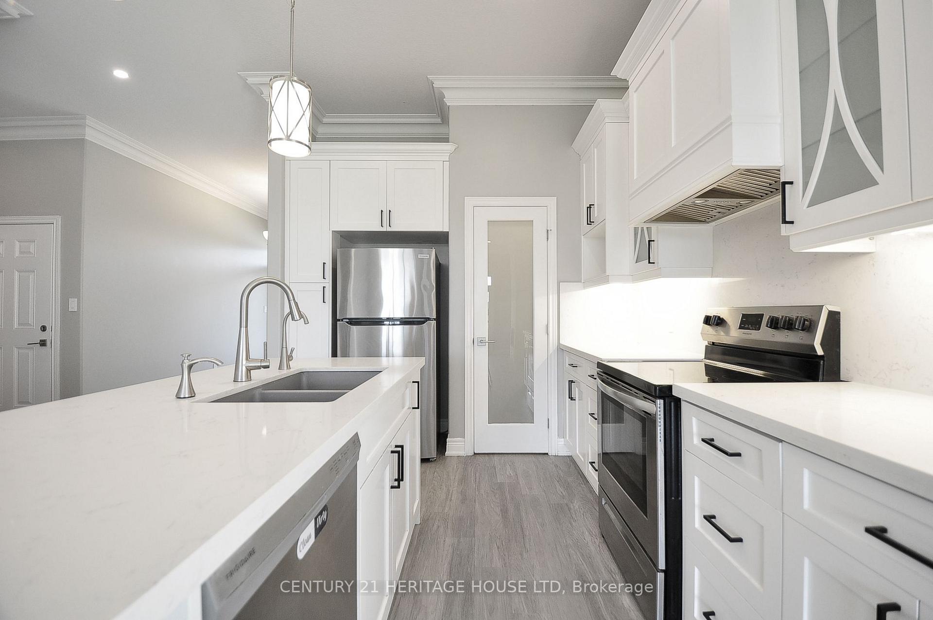 Photo 10 of 230 Orr Street S, Stratford — HOMEH