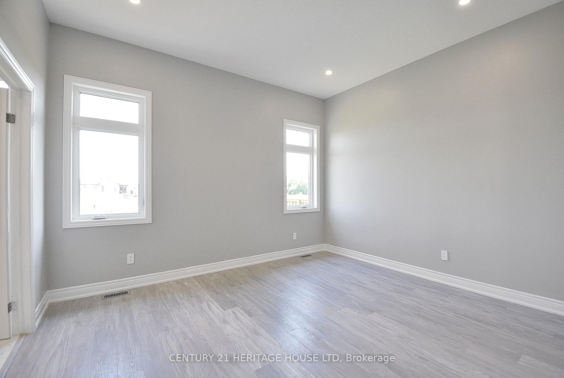 Photo 17 of 230 Orr Street S, Stratford — HOMEH