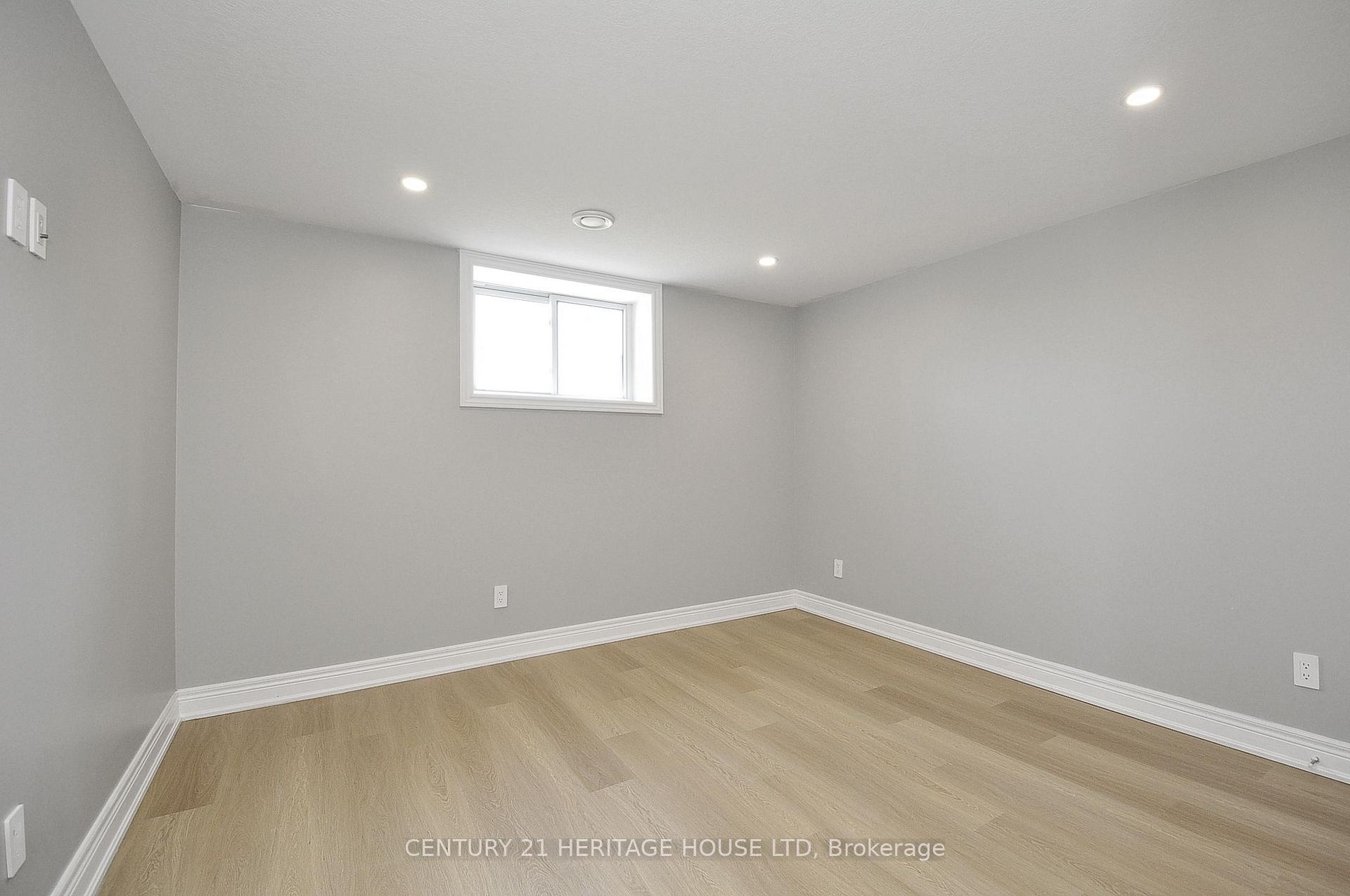 Photo 27 of 230 Orr Street S, Stratford — HOMEH
