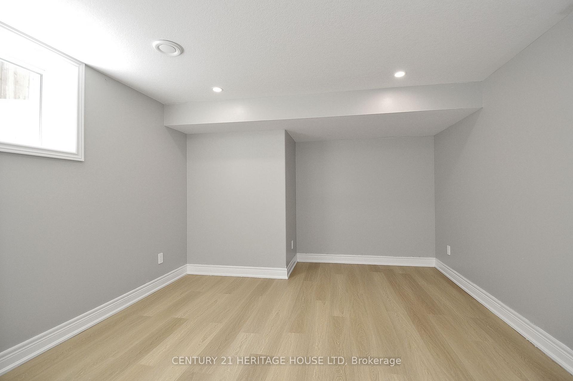 Photo 29 of 230 Orr Street S, Stratford — HOMEH