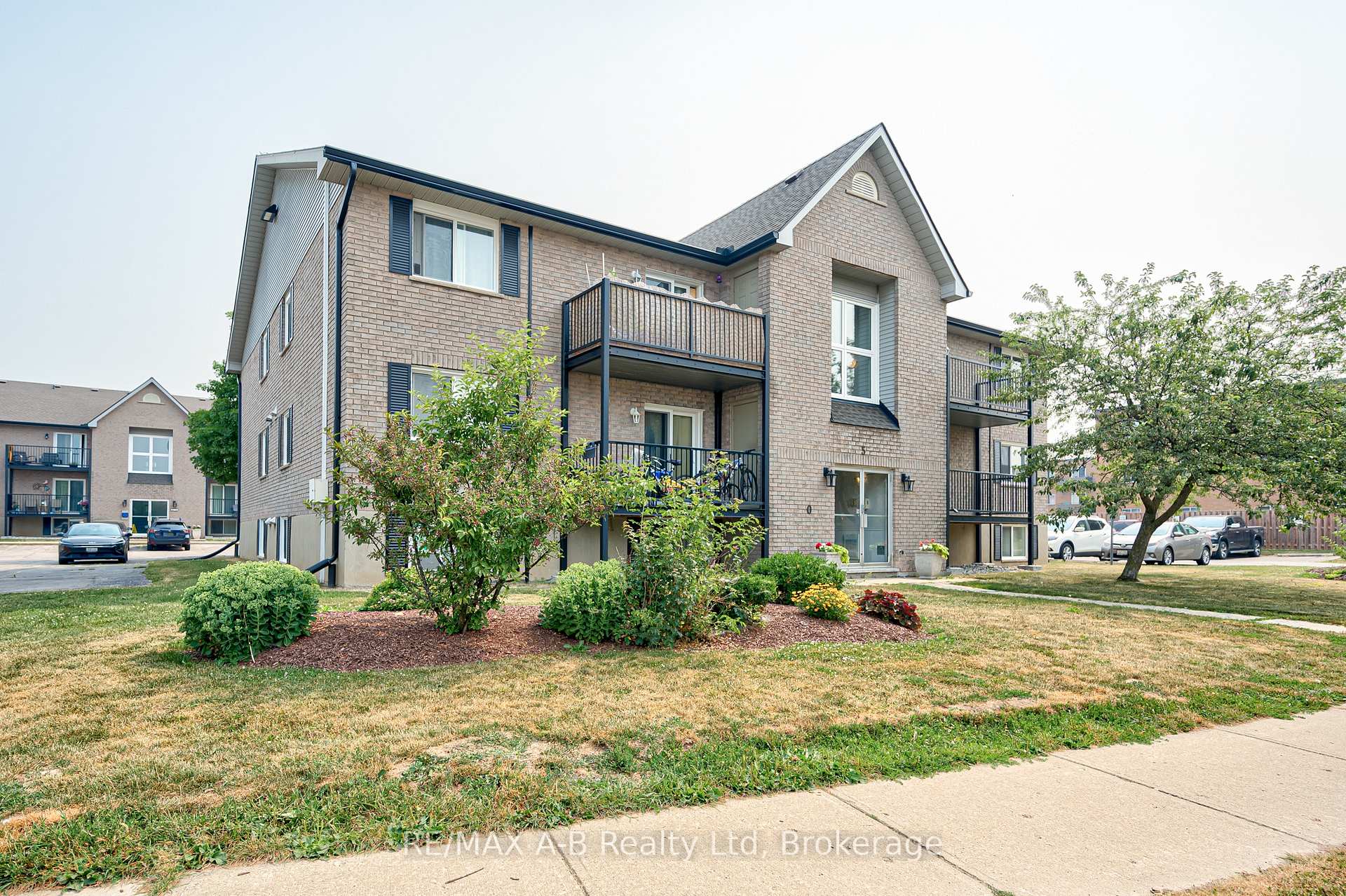 Photo of Unit 106, 50 Campbell Court