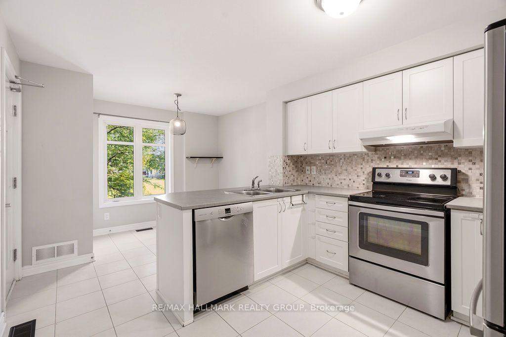 Photo 5 of Unit C, 1124 Klondike Road, Ottawa, Kanata - Morgan's Grant/South March — HOMEH