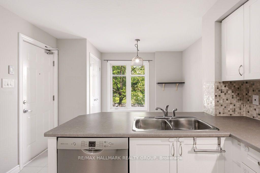 Photo 9 of Unit C, 1124 Klondike Road, Ottawa, Kanata - Morgan's Grant/South March — HOMEH