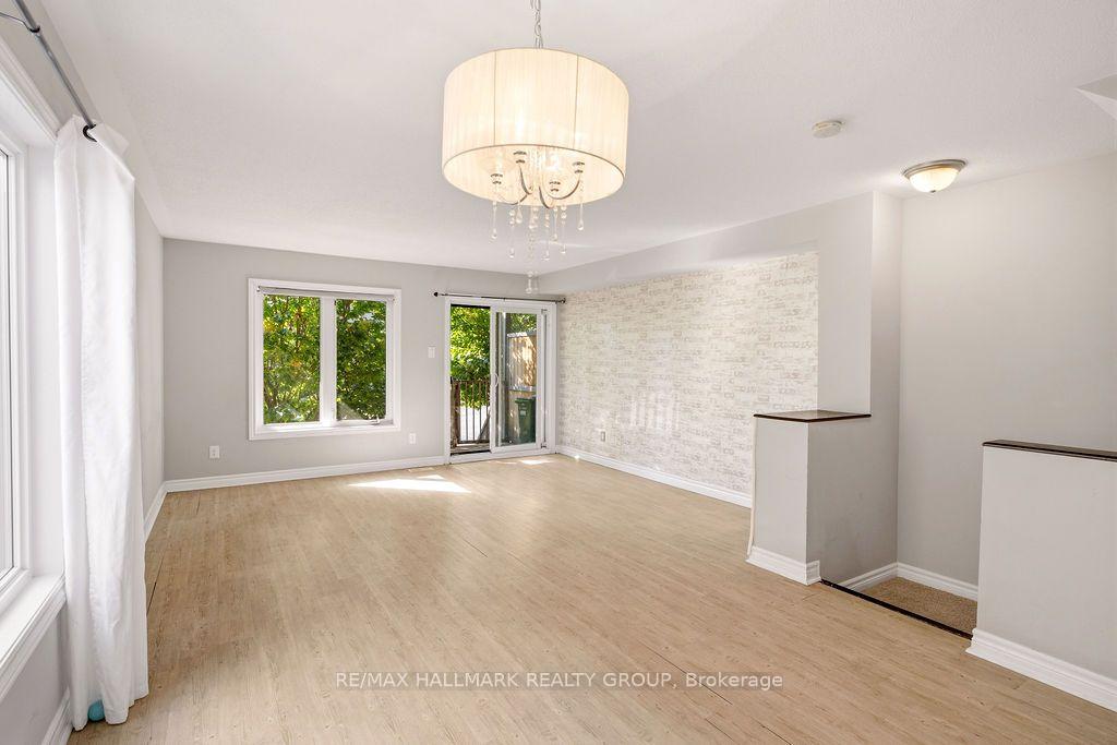 Photo 11 of Unit C, 1124 Klondike Road, Ottawa, Kanata - Morgan's Grant/South March — HOMEH