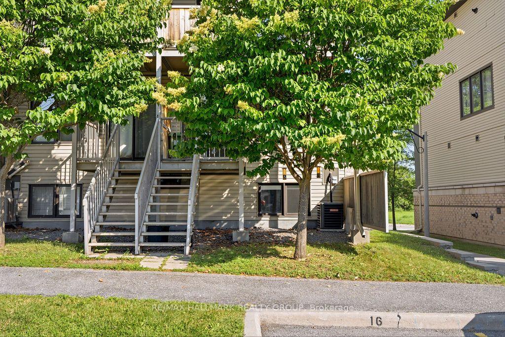 Photo 29 of Unit C, 1124 Klondike Road, Ottawa, Kanata - Morgan's Grant/South March — HOMEH