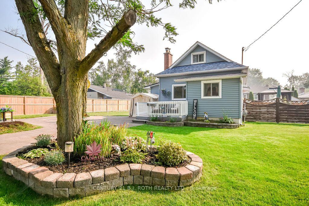 Photo 1 of 412 Couchiching Point Road, Orillia — HOMEH