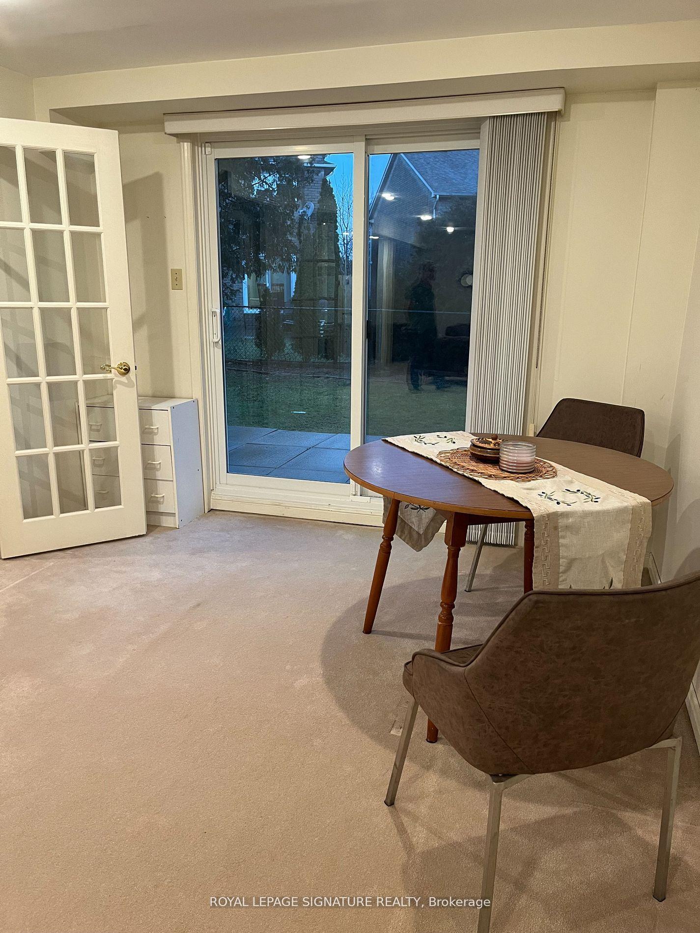 Photo 3 of Unit Bsmt, 686 York Hill Boulevard, Vaughan, Crestwood-Springfarm-Yorkhill — HOMEH