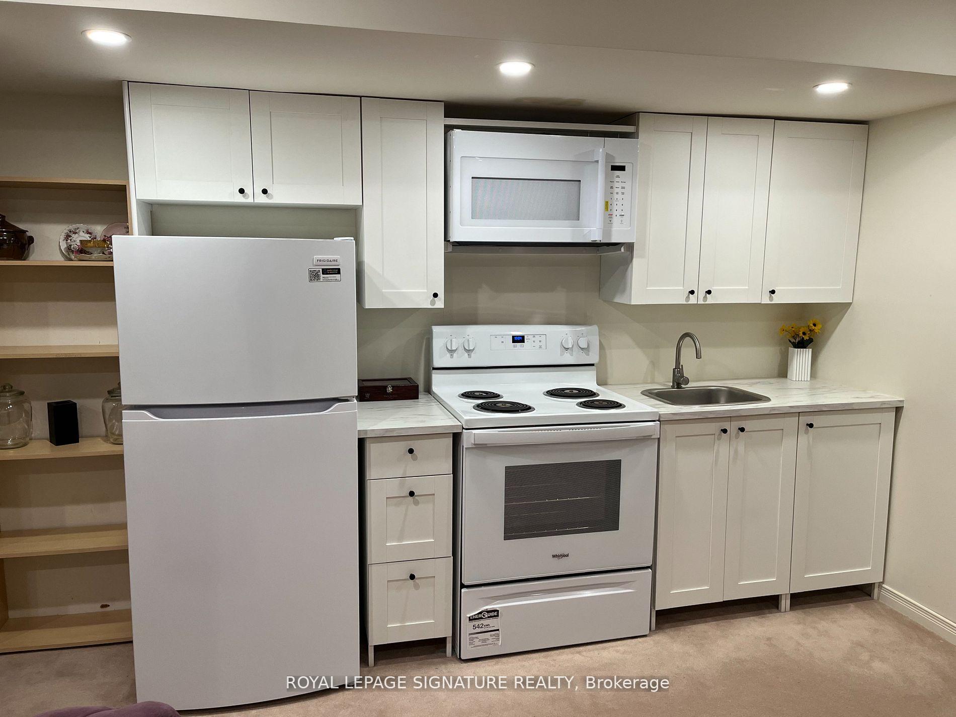 Photo 8 of Unit Bsmt, 686 York Hill Boulevard, Vaughan, Crestwood-Springfarm-Yorkhill — HOMEH