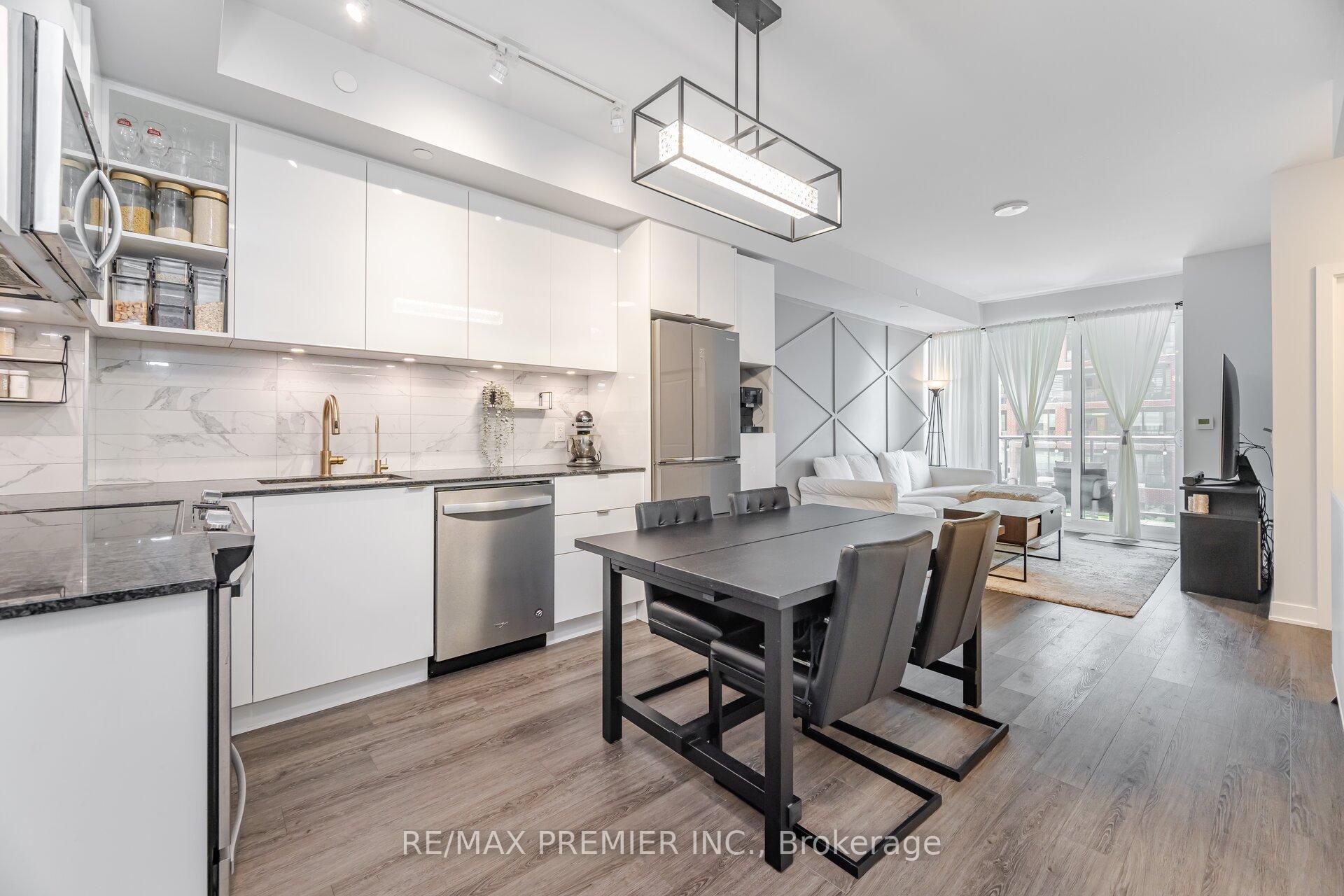 Photo 3 of Unit 317, 100 Eagle Rock Way, Vaughan, Rural Vaughan — HOMEH