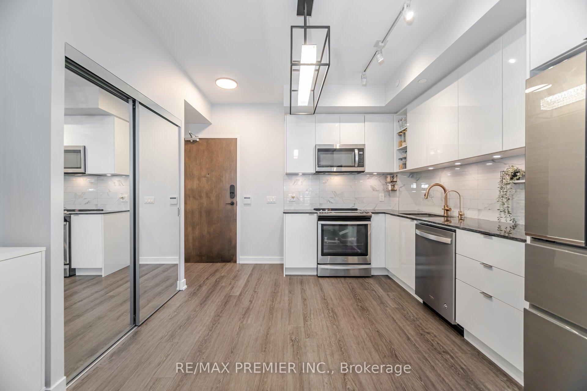 Photo 5 of Unit 317, 100 Eagle Rock Way, Vaughan, Rural Vaughan — HOMEH