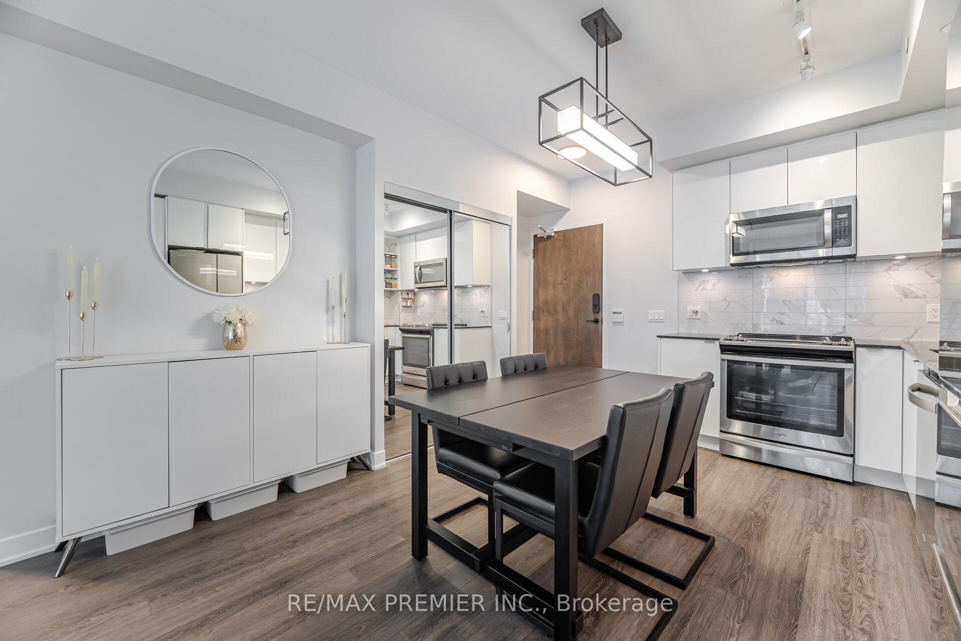 Photo 6 of Unit 317, 100 Eagle Rock Way, Vaughan, Rural Vaughan — HOMEH