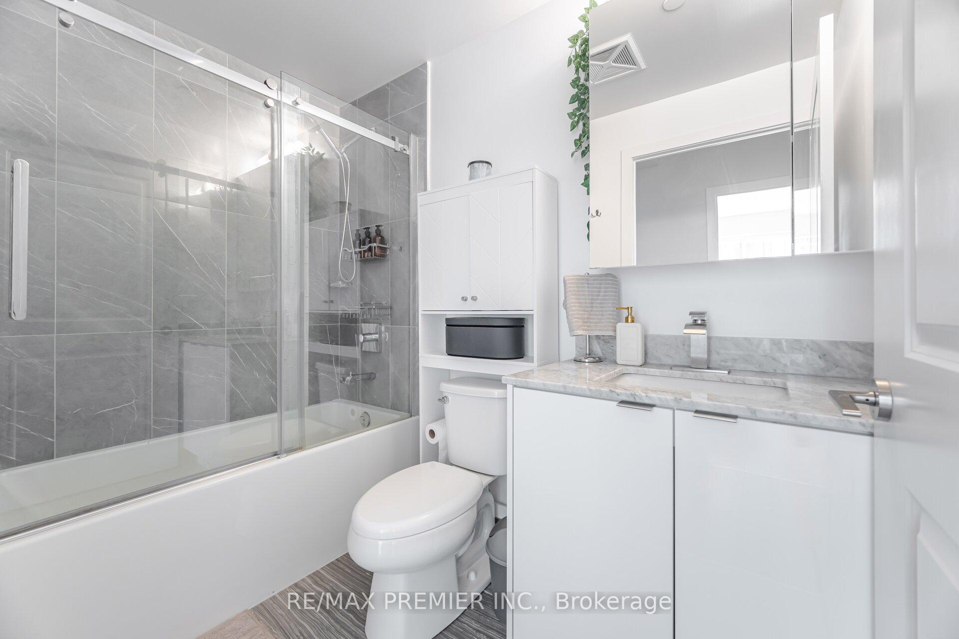 Photo 15 of Unit 317, 100 Eagle Rock Way, Vaughan, Rural Vaughan — HOMEH