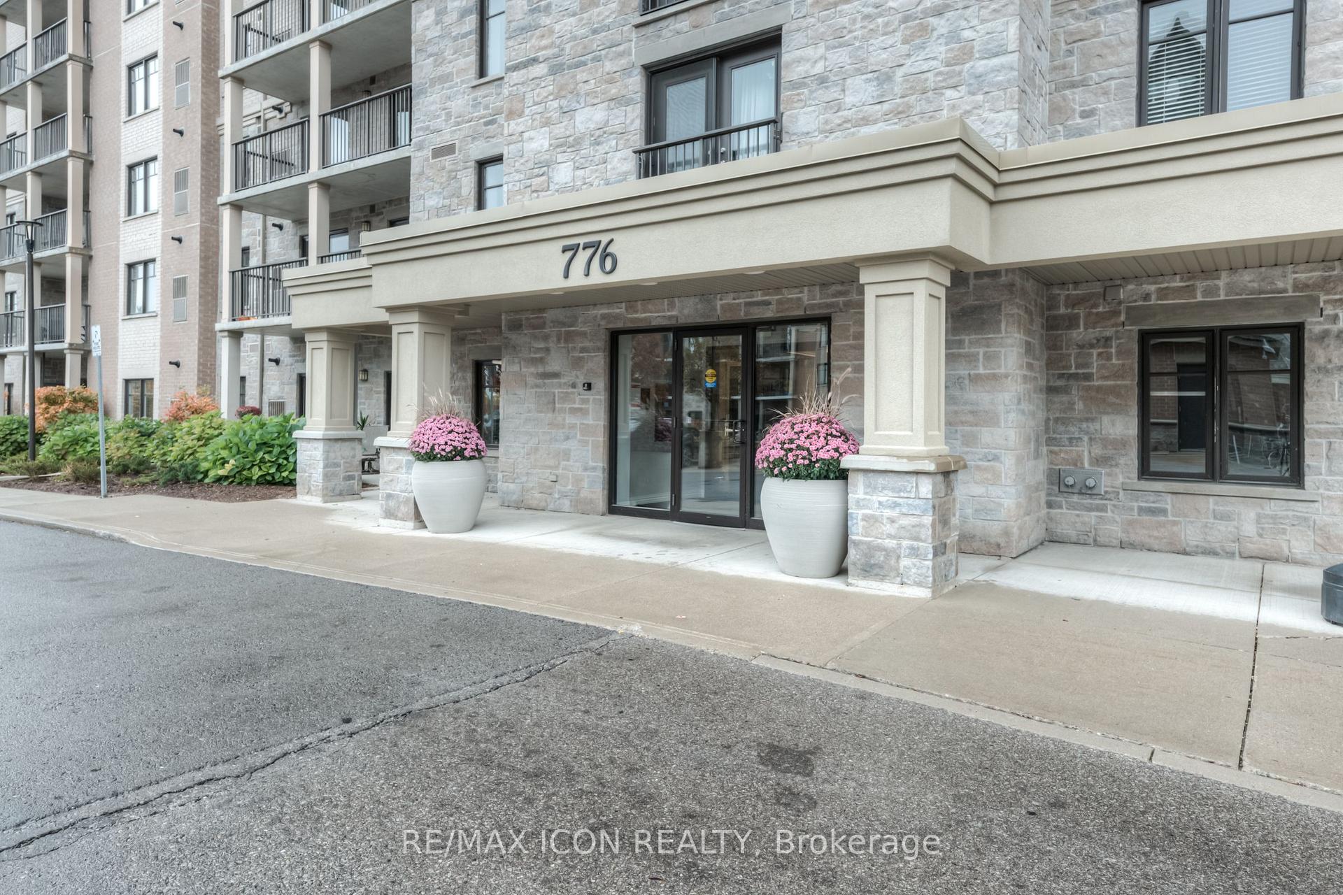 Photo 3 of Unit 101, 776 Laurelwood Drive, Waterloo, Columbia Forest/Clair Hills — HOMEH