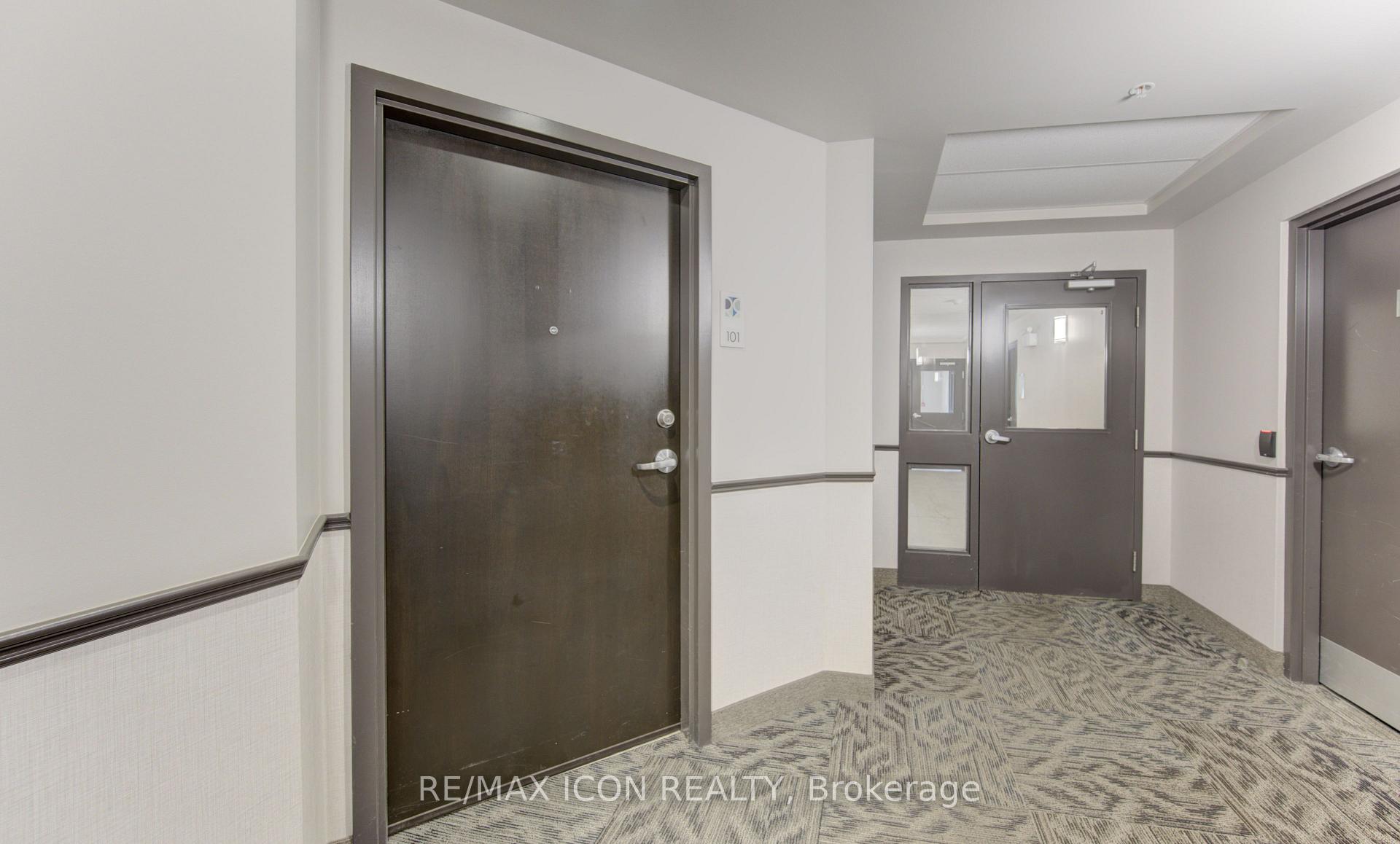 Photo 4 of Unit 101, 776 Laurelwood Drive, Waterloo, Columbia Forest/Clair Hills — HOMEH