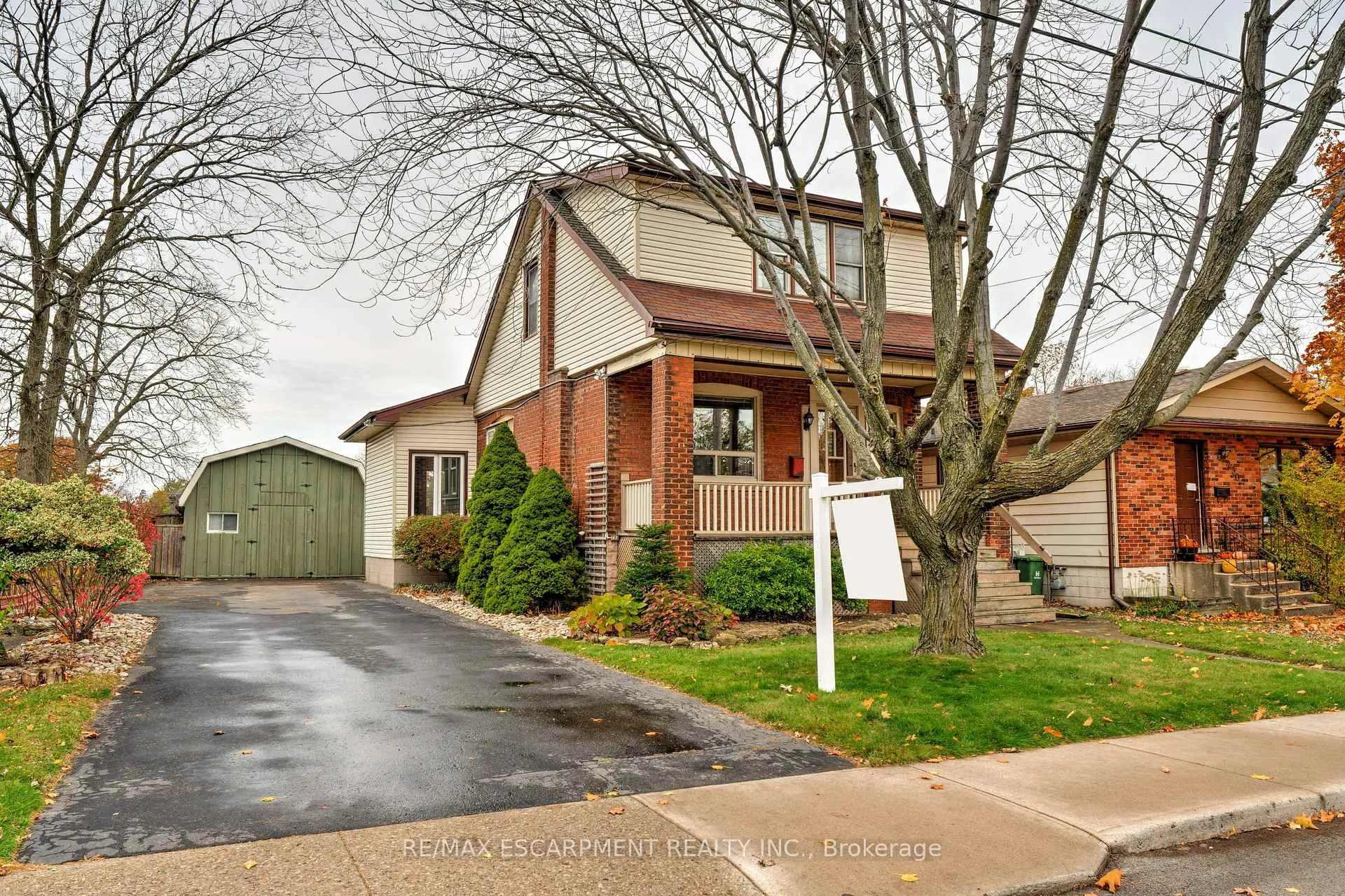 Photo 2 of 232 East 8th Street, Hamilton, Centremount — HOMEH