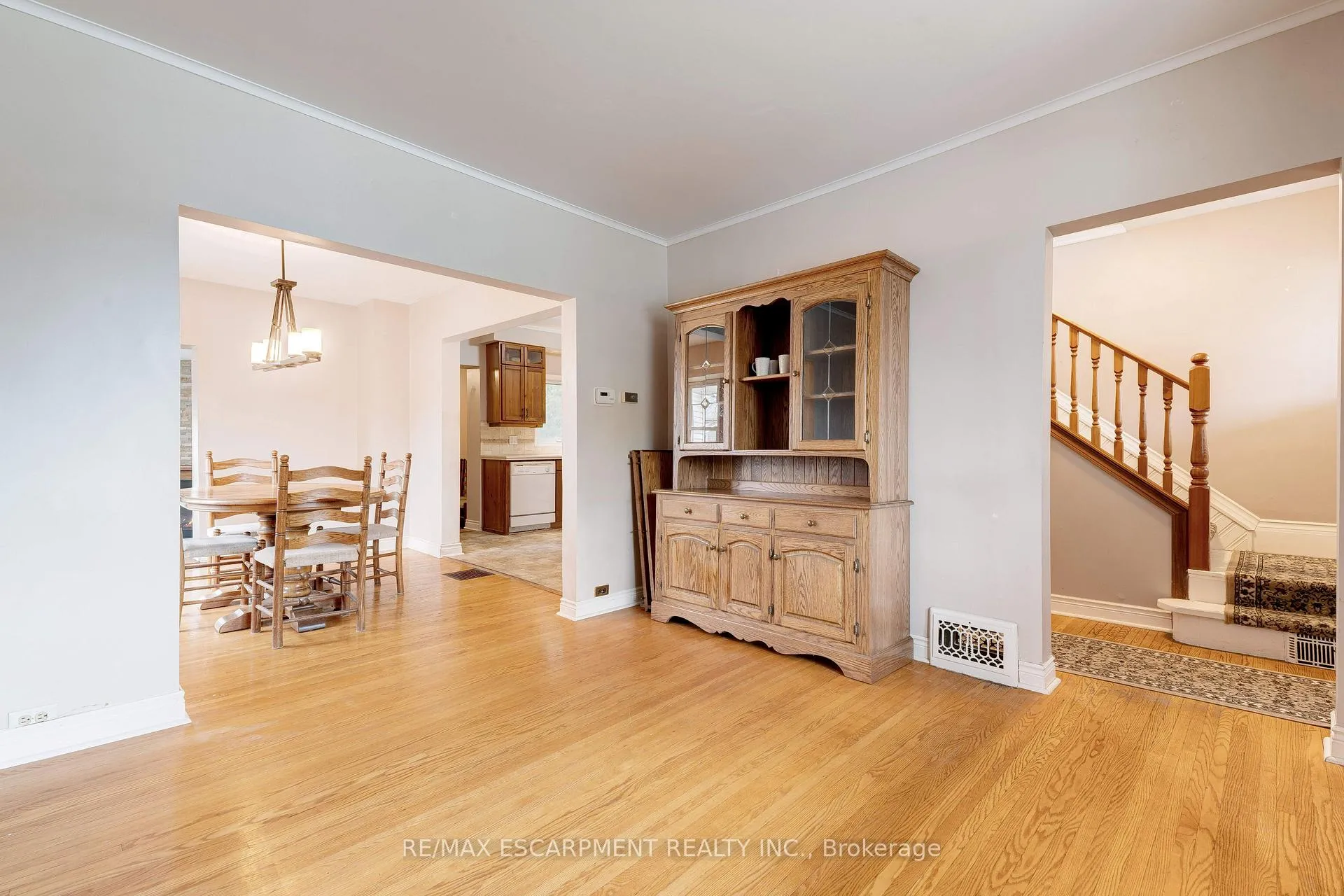 Photo 8 of 232 East 8th Street, Hamilton, Centremount — HOMEH