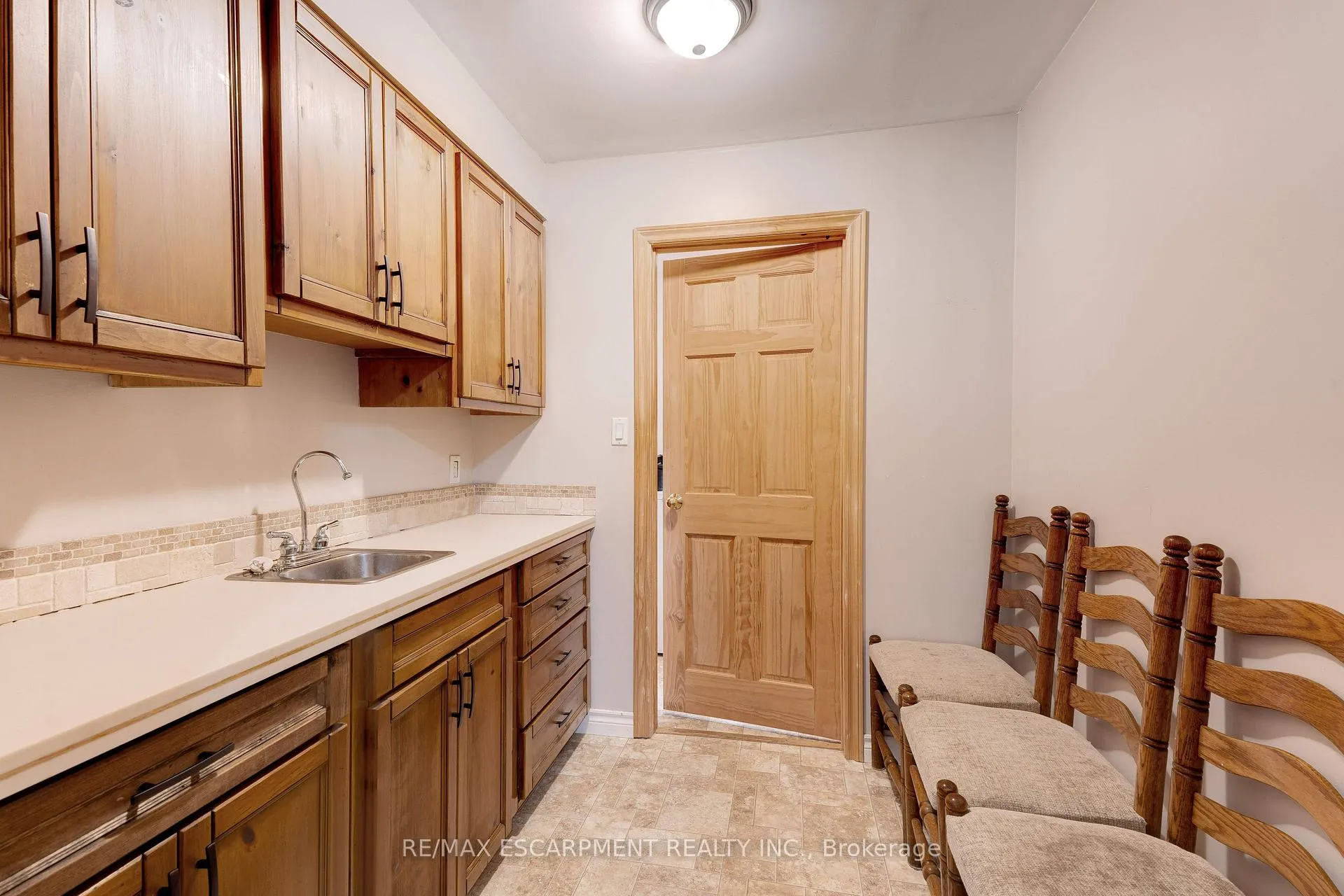 Photo 18 of 232 East 8th Street, Hamilton, Centremount — HOMEH
