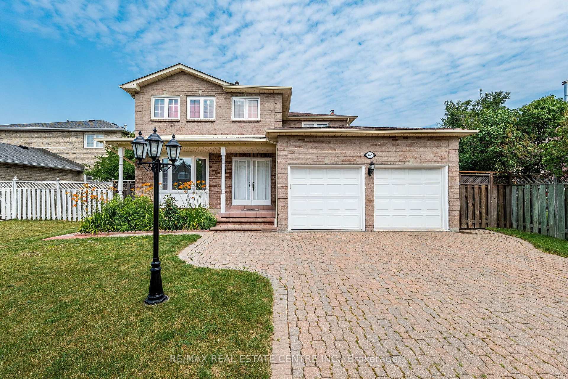 Photo 1 of 42 Lafleur Court, Brampton, Fletcher's Creek South — HOMEH