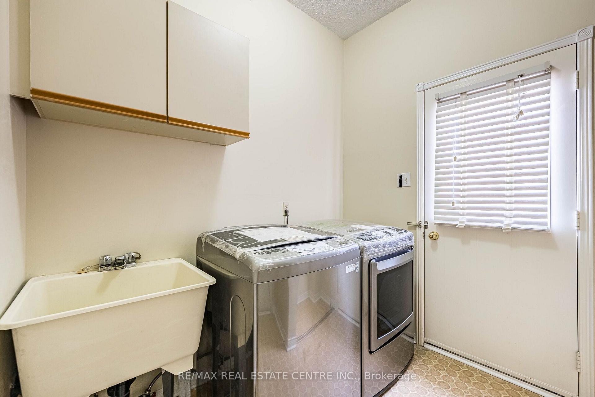 Photo 15 of 42 Lafleur Court, Brampton, Fletcher's Creek South — HOMEH