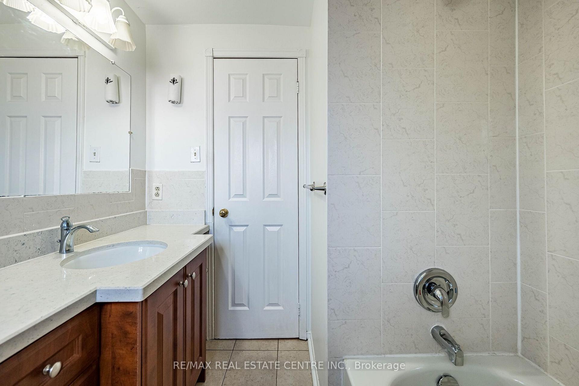 Photo 31 of 42 Lafleur Court, Brampton, Fletcher's Creek South — HOMEH