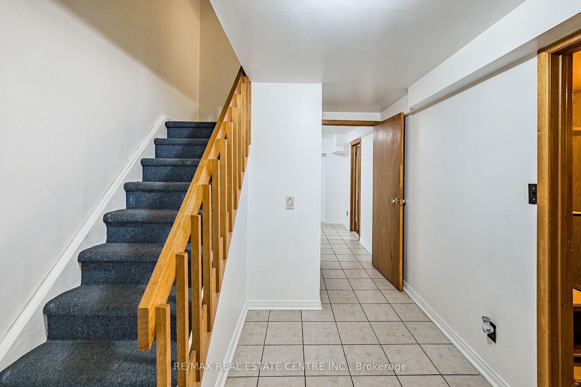 Photo 32 of 42 Lafleur Court, Brampton, Fletcher's Creek South — HOMEH