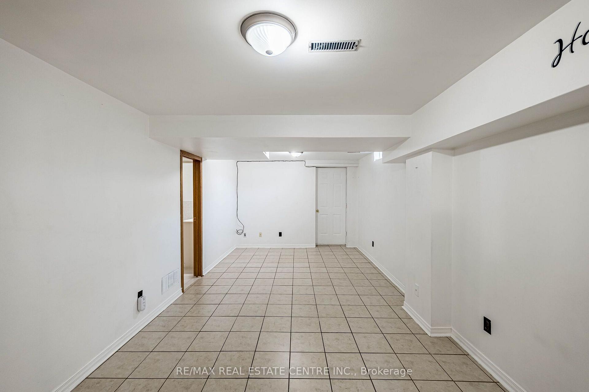 Photo 33 of 42 Lafleur Court, Brampton, Fletcher's Creek South — HOMEH