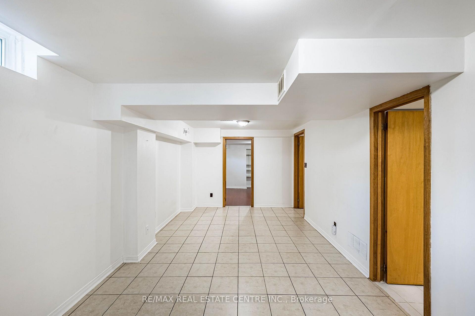 Photo 34 of 42 Lafleur Court, Brampton, Fletcher's Creek South — HOMEH