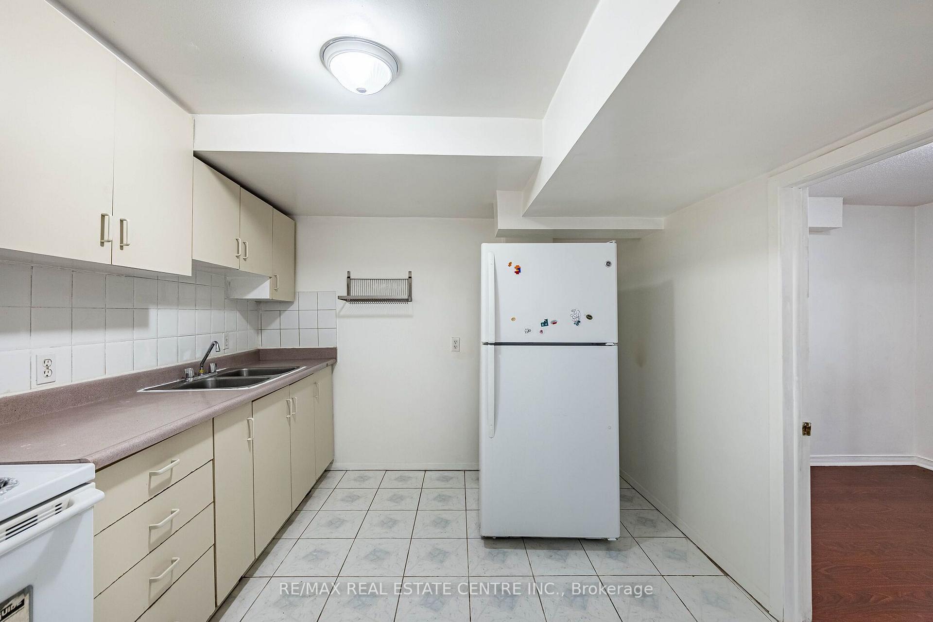 Photo 35 of 42 Lafleur Court, Brampton, Fletcher's Creek South — HOMEH