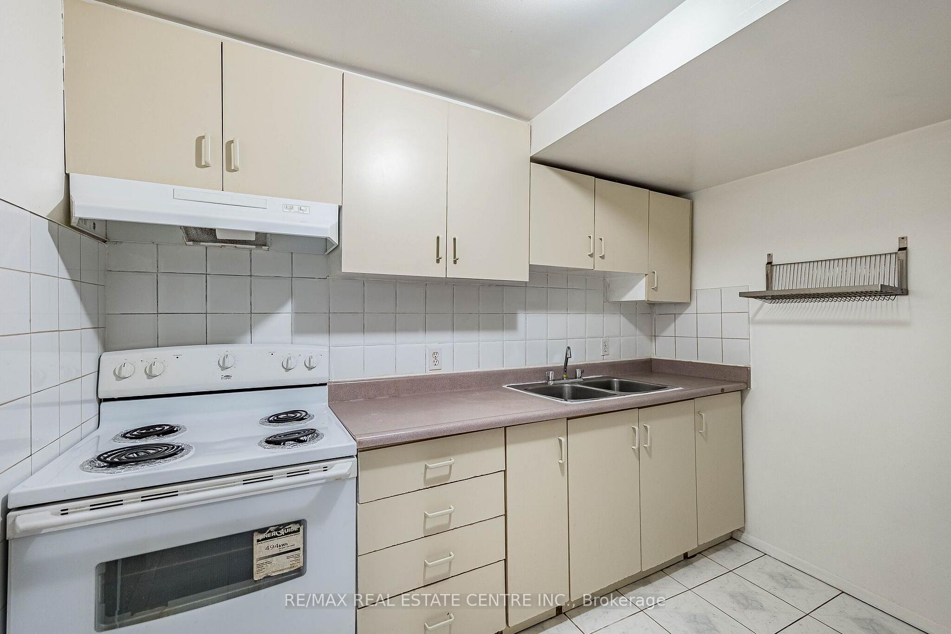 Photo 37 of 42 Lafleur Court, Brampton, Fletcher's Creek South — HOMEH