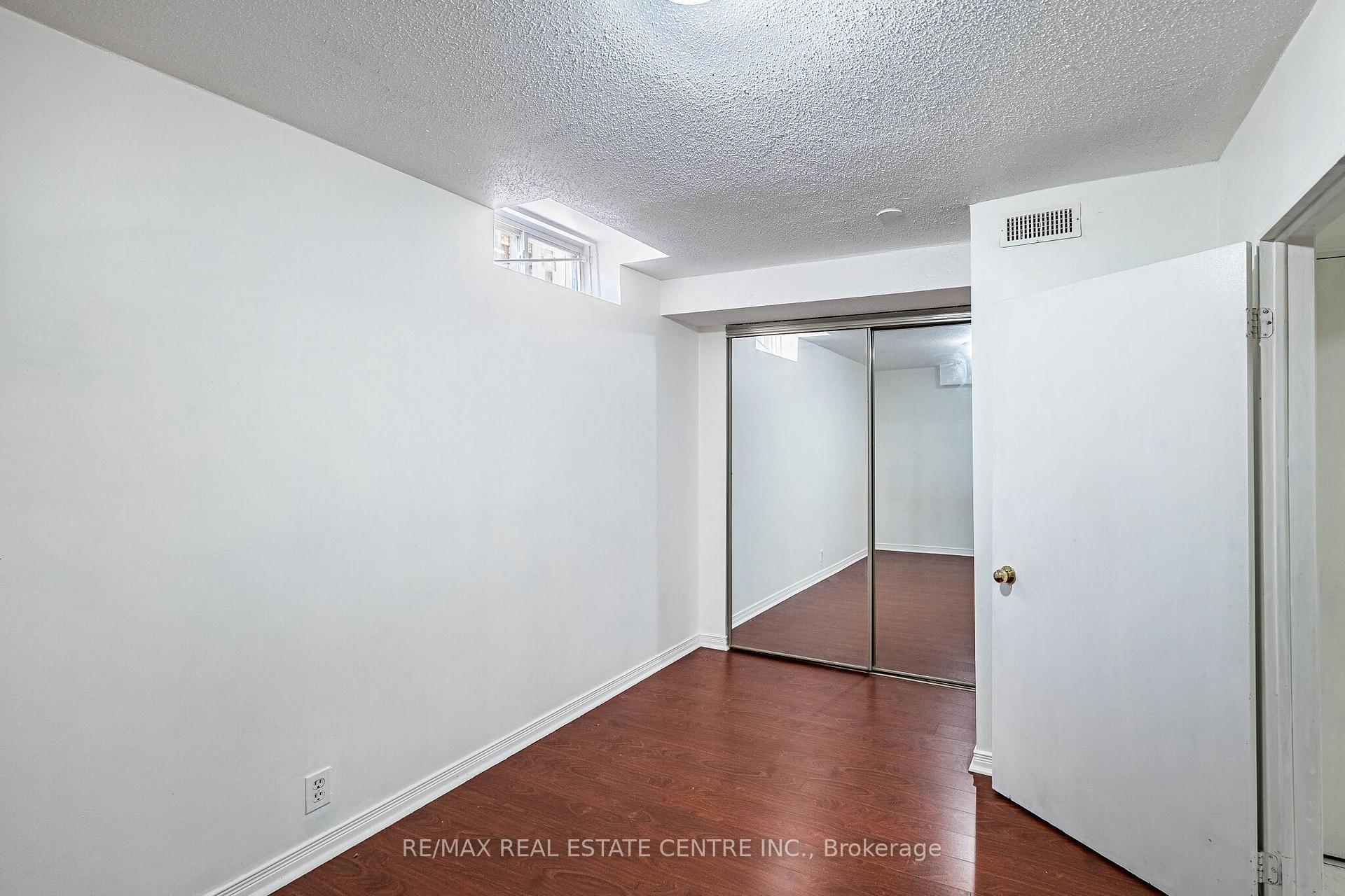 Photo 38 of 42 Lafleur Court, Brampton, Fletcher's Creek South — HOMEH