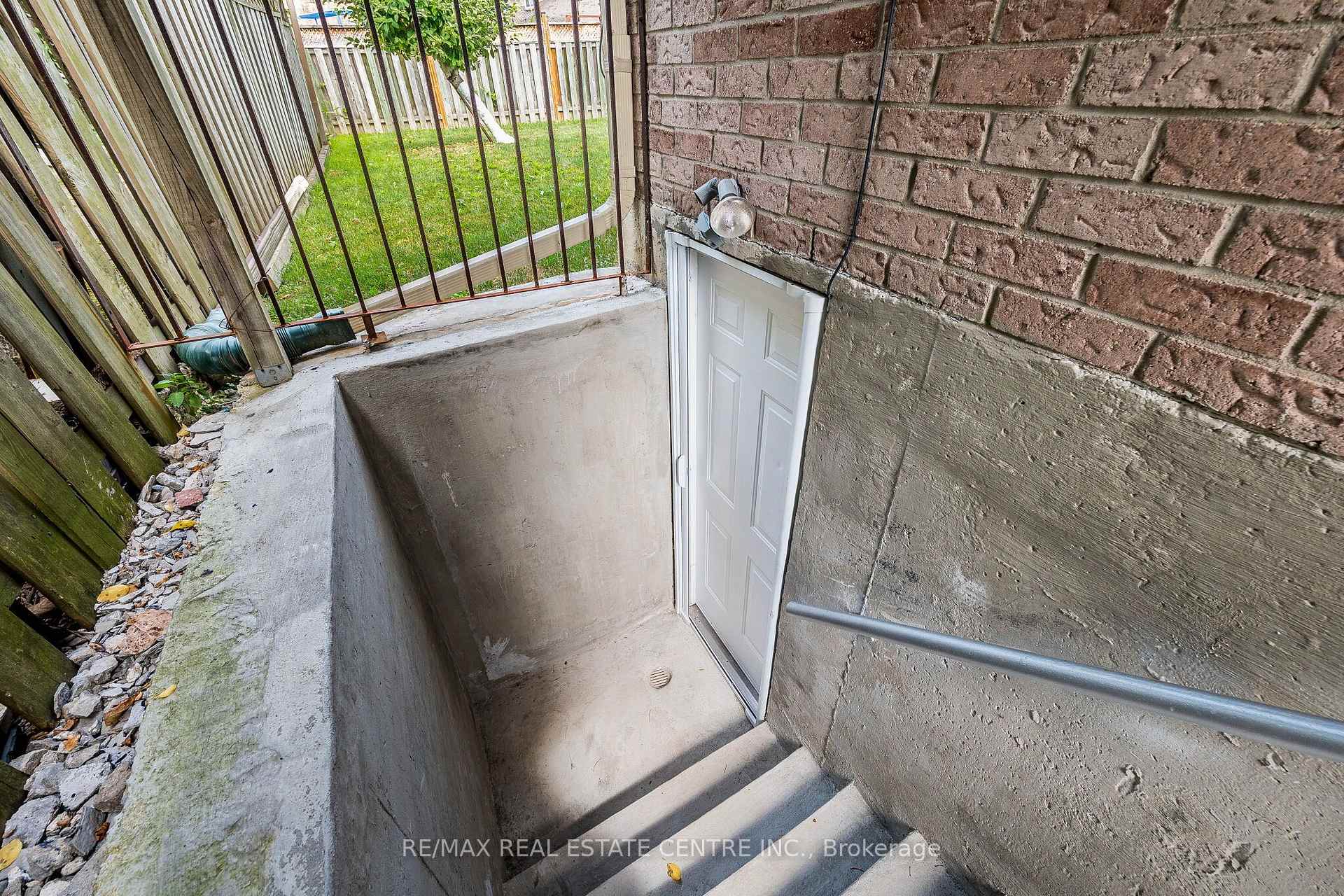 Photo 49 of 42 Lafleur Court, Brampton, Fletcher's Creek South — HOMEH