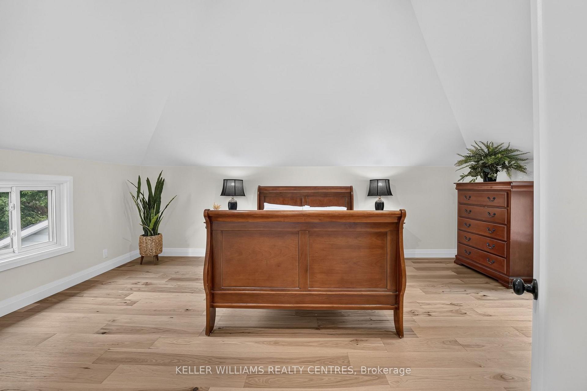 Photo 23 of 291 Ellen Street, Newmarket, Central Newmarket — HOMEH