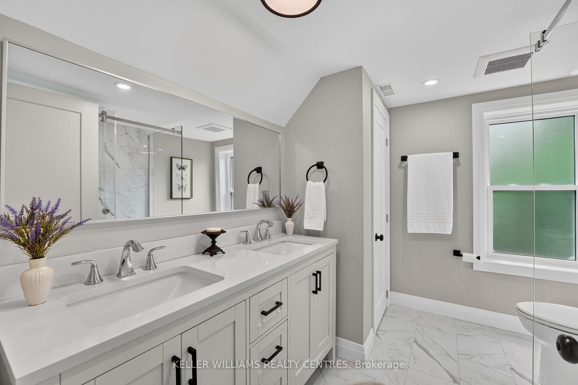 Photo 33 of 291 Ellen Street, Newmarket, Central Newmarket — HOMEH