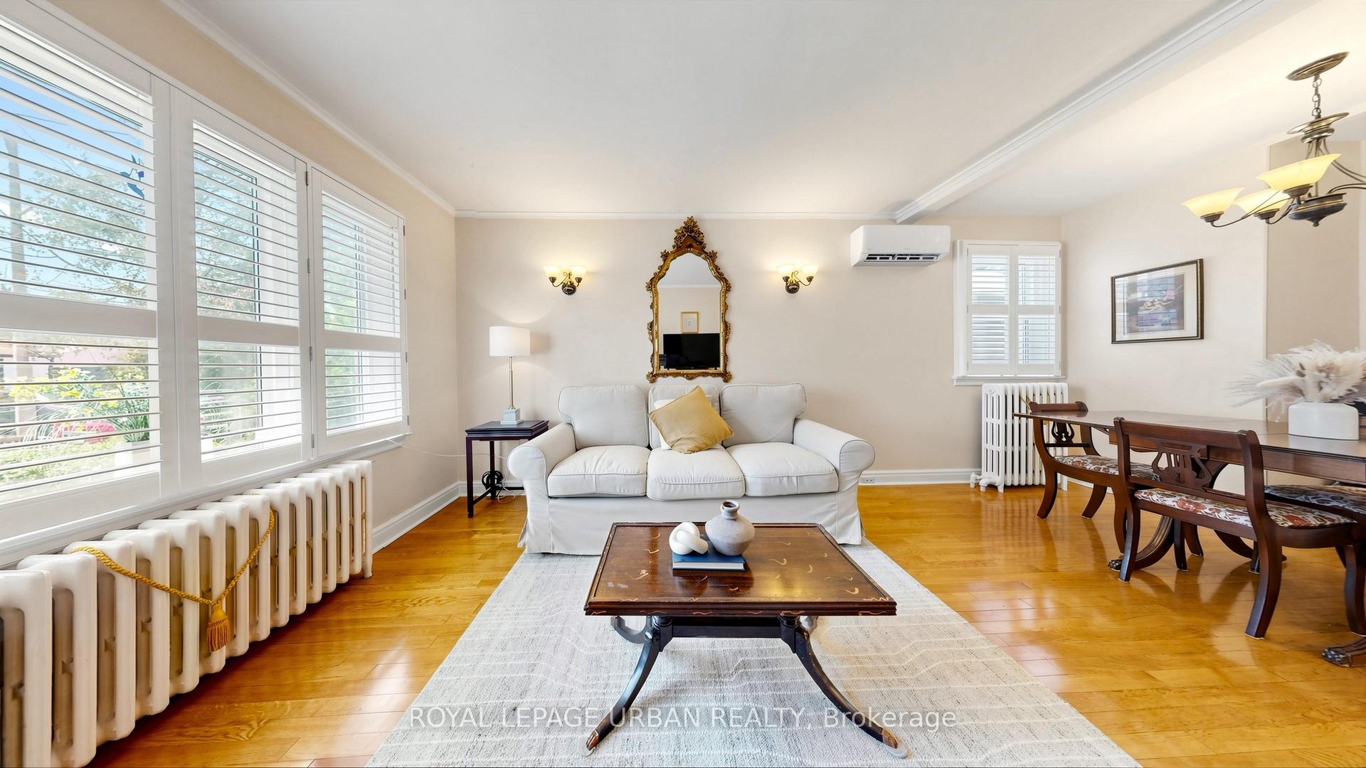 Photo 5 of 202 Virginia Avenue, Toronto, Woodbine-Lumsden — HOMEH