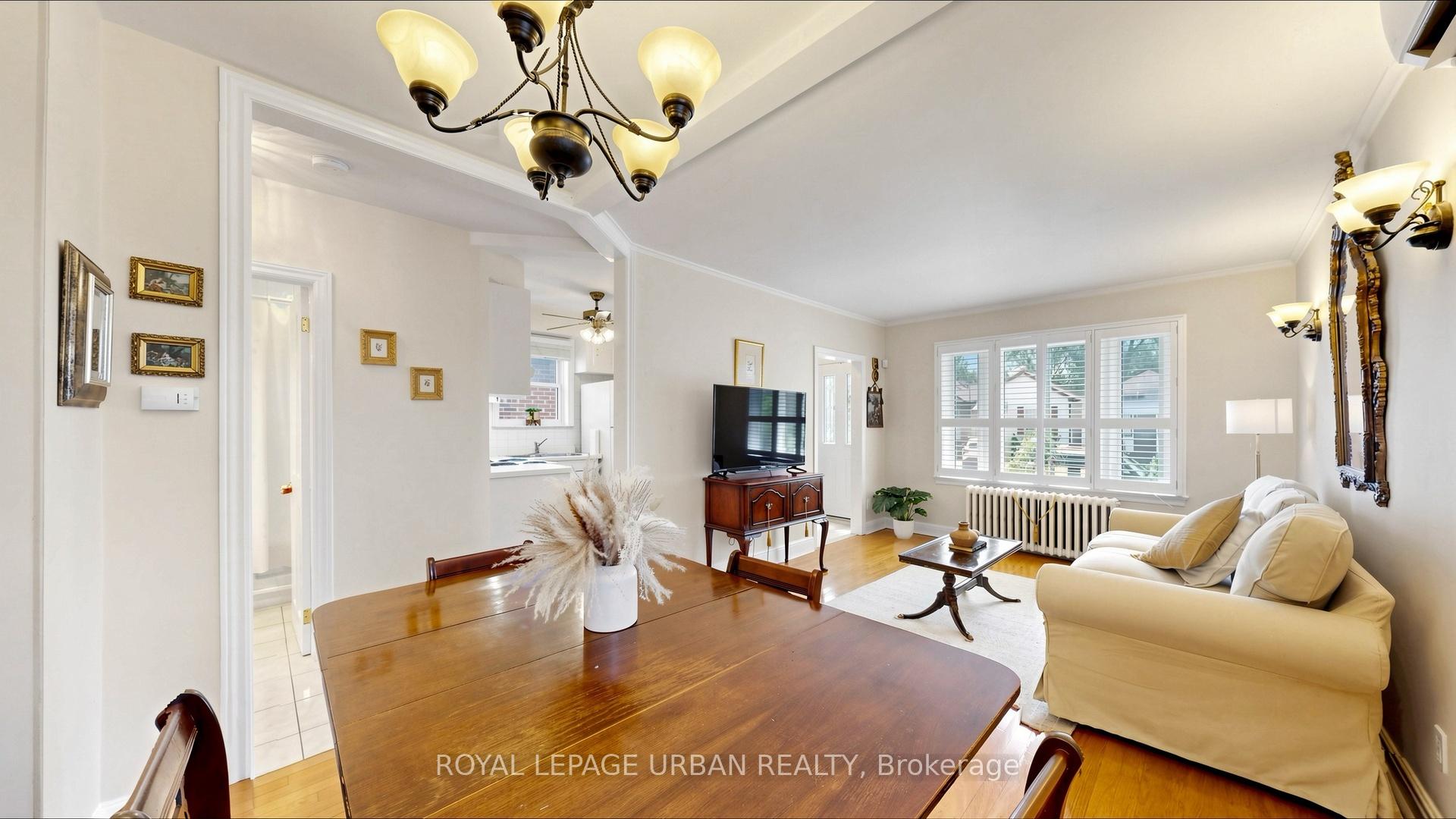 Photo 11 of 202 Virginia Avenue, Toronto, Woodbine-Lumsden — HOMEH