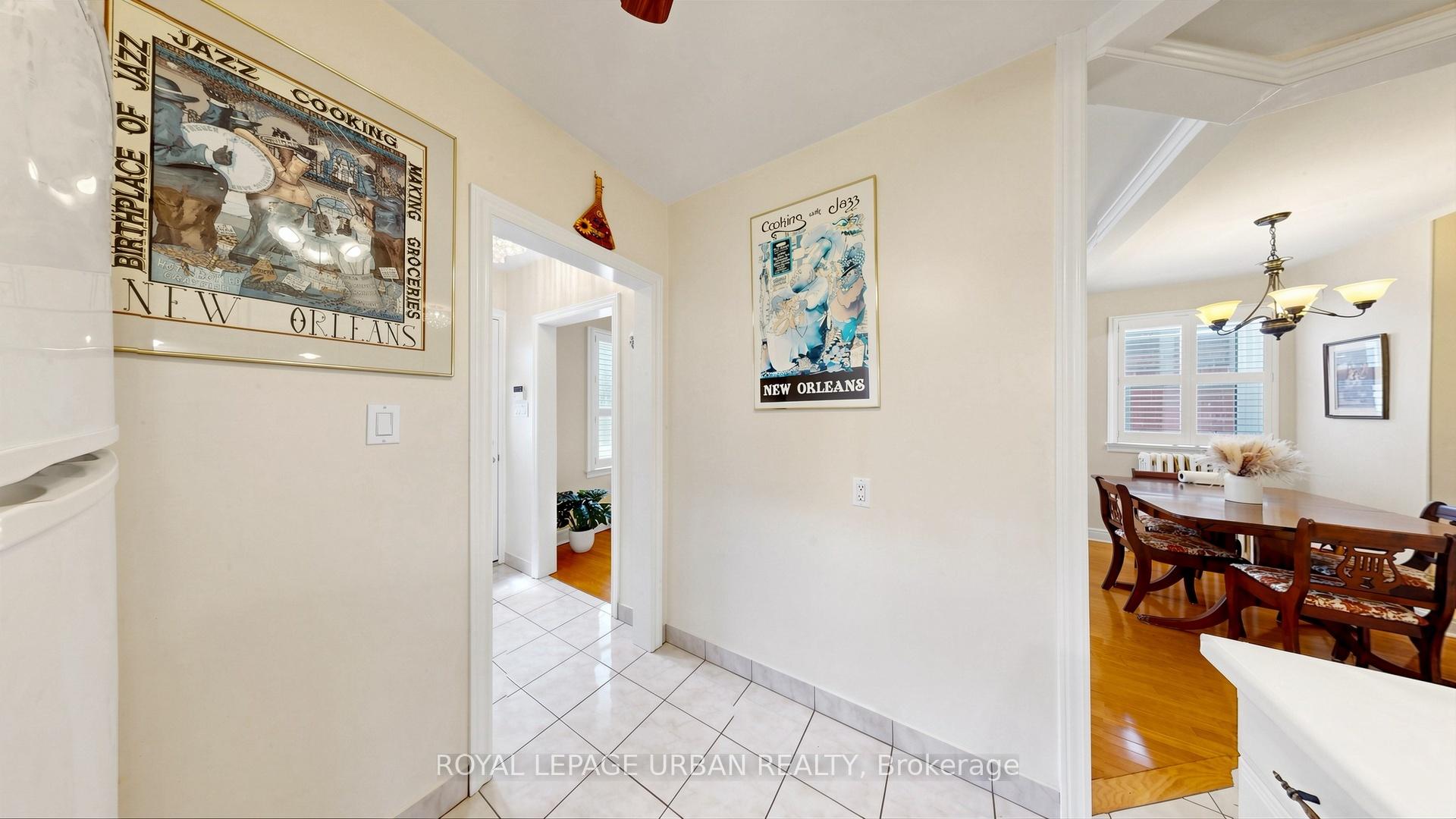Photo 14 of 202 Virginia Avenue, Toronto, Woodbine-Lumsden — HOMEH