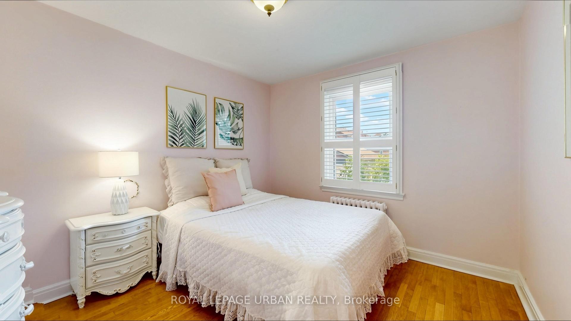 Photo 16 of 202 Virginia Avenue, Toronto, Woodbine-Lumsden — HOMEH