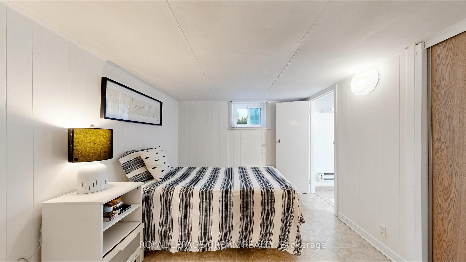 Photo 33 of 202 Virginia Avenue, Toronto, Woodbine-Lumsden — HOMEH