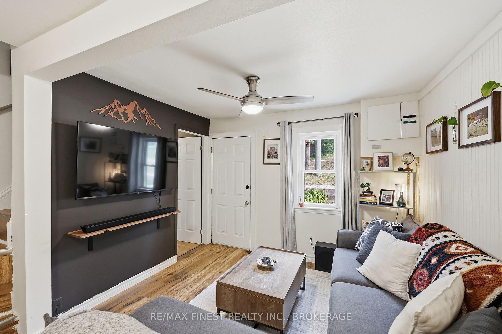 Photo 7 of 414 Dundas Street, Deseronto, Deseronto (Town) — HOMEH