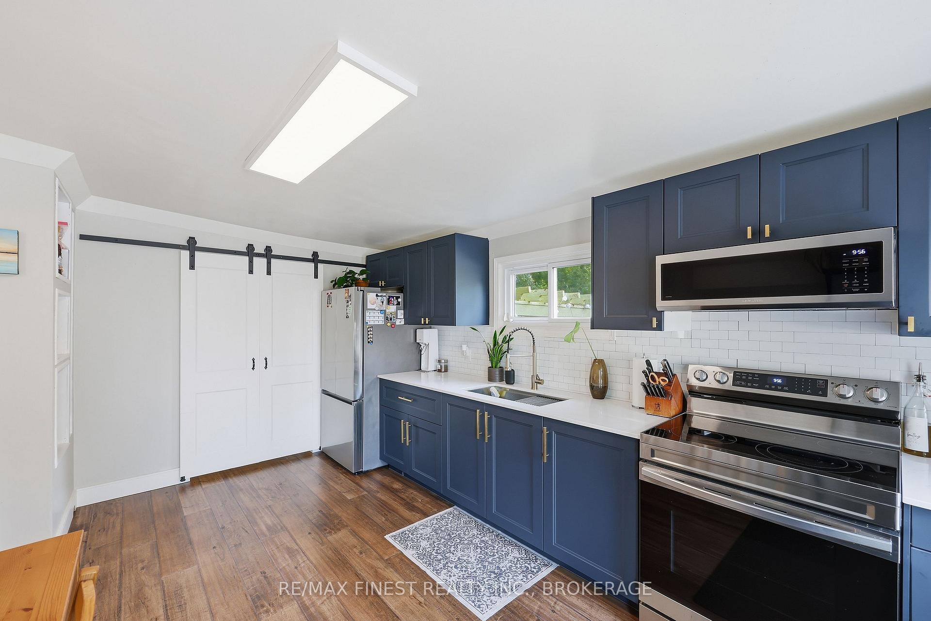 Photo 10 of 414 Dundas Street, Deseronto, Deseronto (Town) — HOMEH