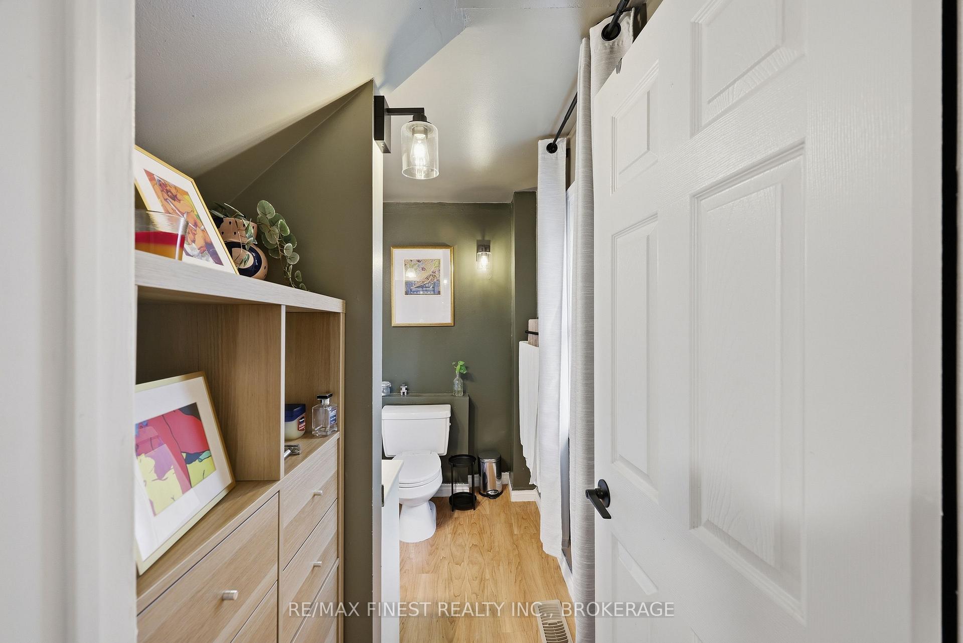 Photo 15 of 414 Dundas Street, Deseronto, Deseronto (Town) — HOMEH