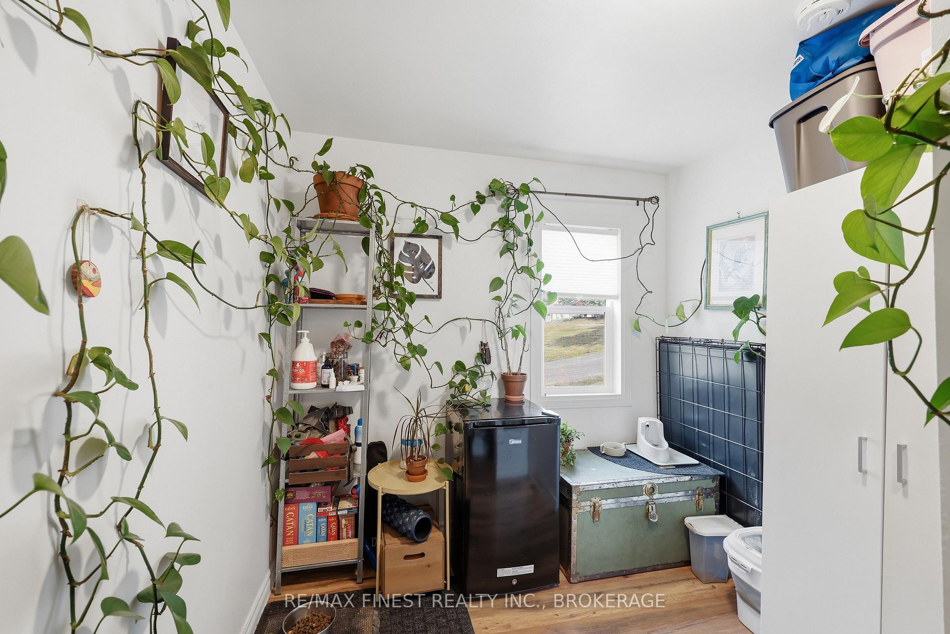 Photo 19 of 414 Dundas Street, Deseronto, Deseronto (Town) — HOMEH